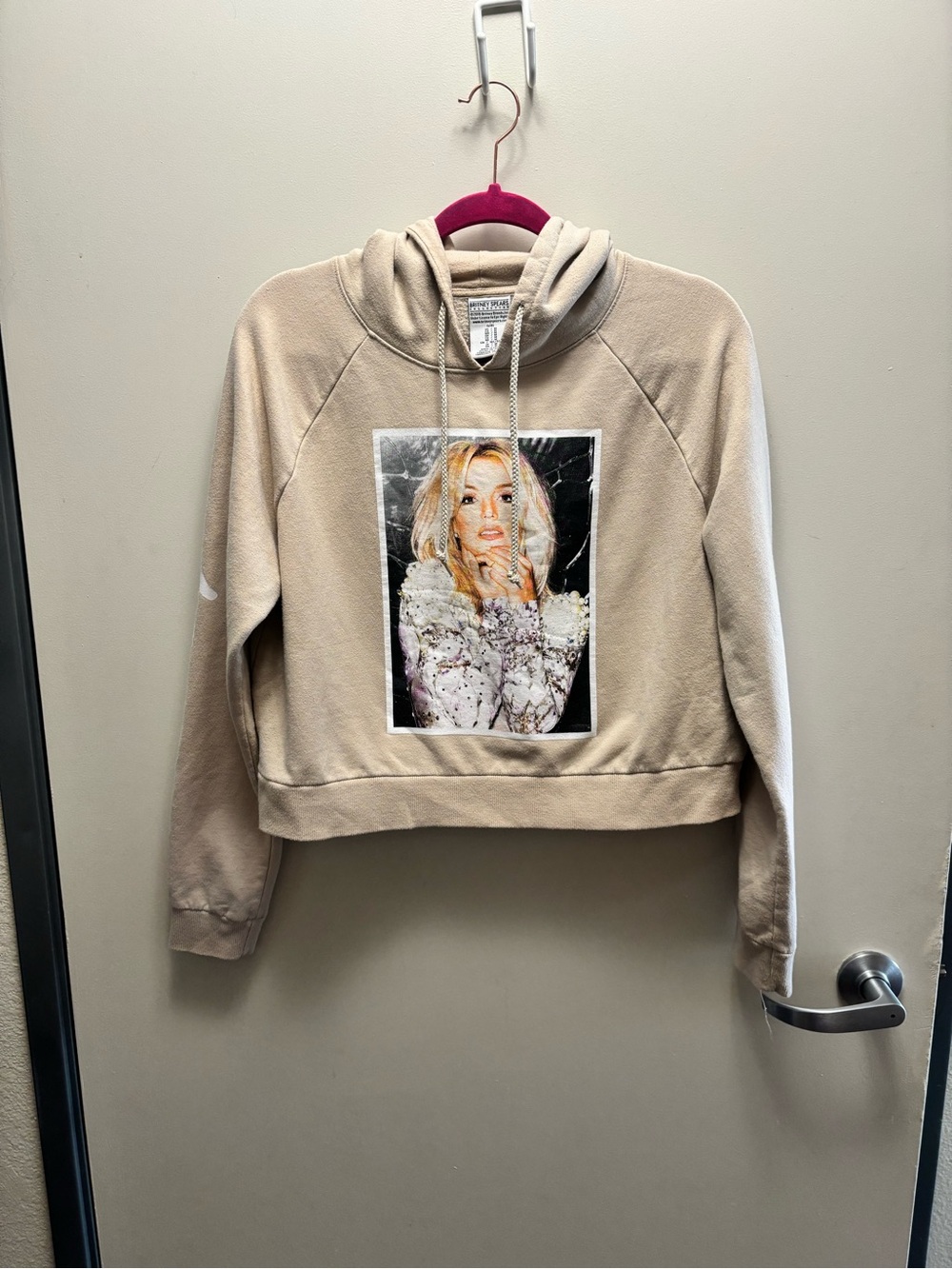 Cropped Britney Spears- Women's Sweatshirt size M (0064)